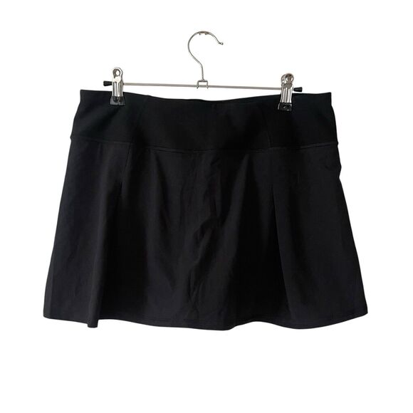 Lucy Activewear Womens Medium Skort Hidden Thigh Pocket Black Solid Workout - Picture 1 of 10